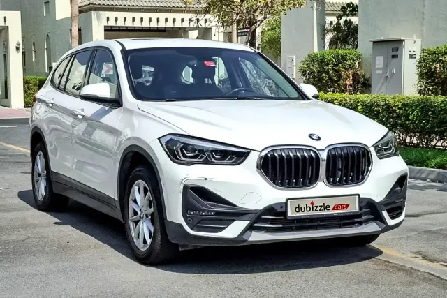 2020 BMW X1 sDrive20i — صورة 1 من 8