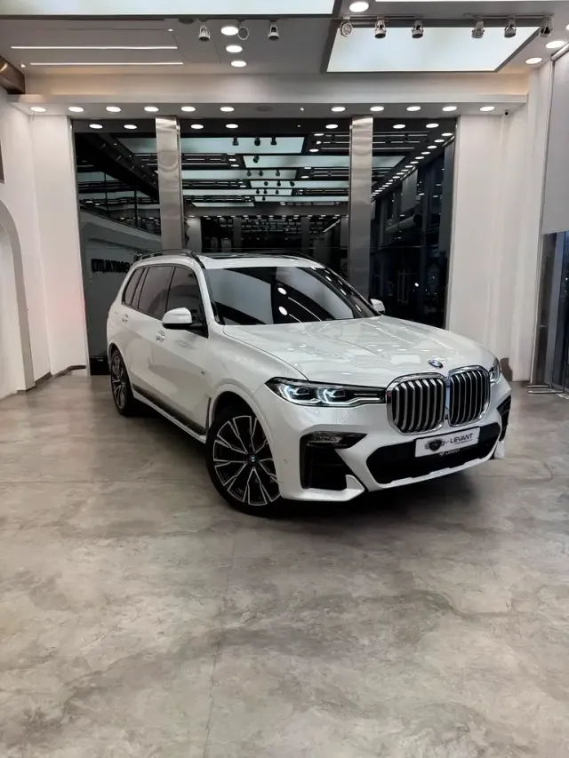 2019 BMW X7 xDrive M50i — صورة 1 من 8