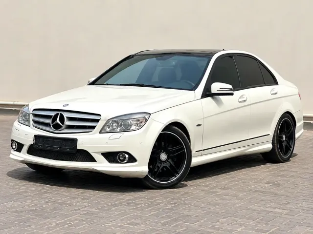 2011 Mercedes-Benz C-Class C200 Avantgarde