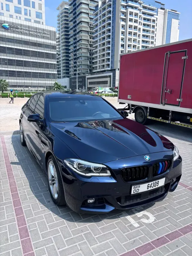 2016 BMW 5 Series 528i — صورة 1 من 8