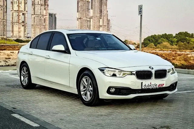 2018 BMW 3 Series 318i — صورة 1 من 8