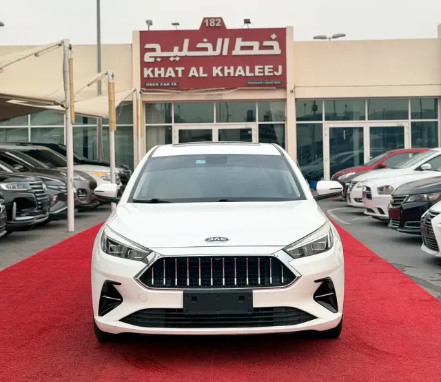 2022 JAC J7 Luxury
